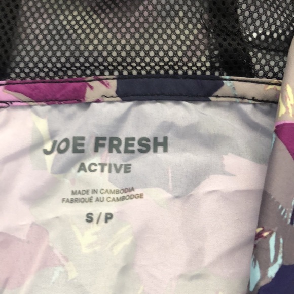 Wind jacket from Joe Fresh - Picture 4 of 7